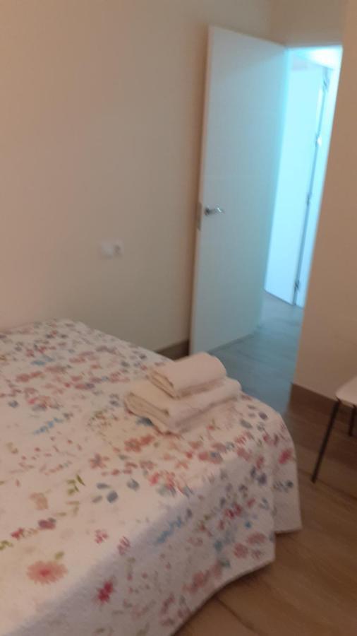דירות Amplio Piso Al Lado De La Playa En נרחה מראה חיצוני תמונה